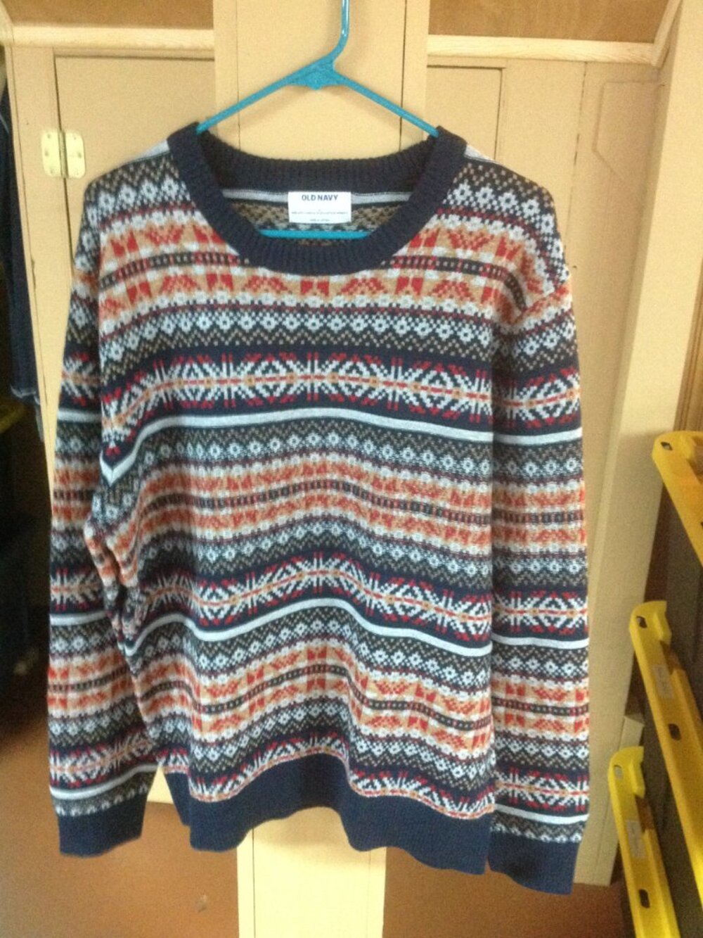 Old Navy Men's Large Multicolor Crewneck sweater - New with Tags
